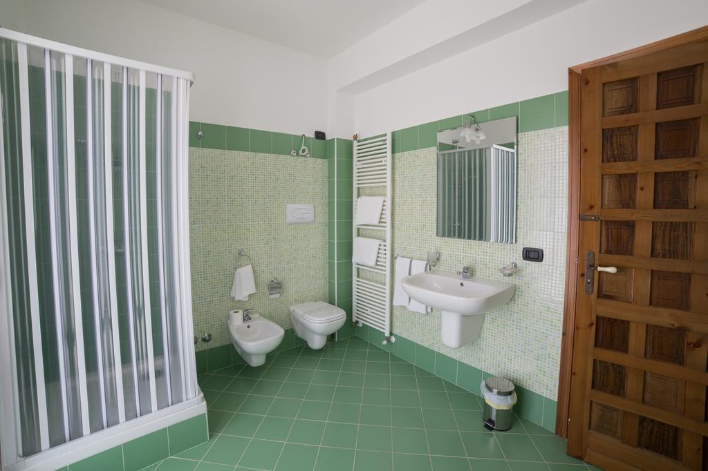 B&B Diamante Nissoria Ngoại thất bức ảnh